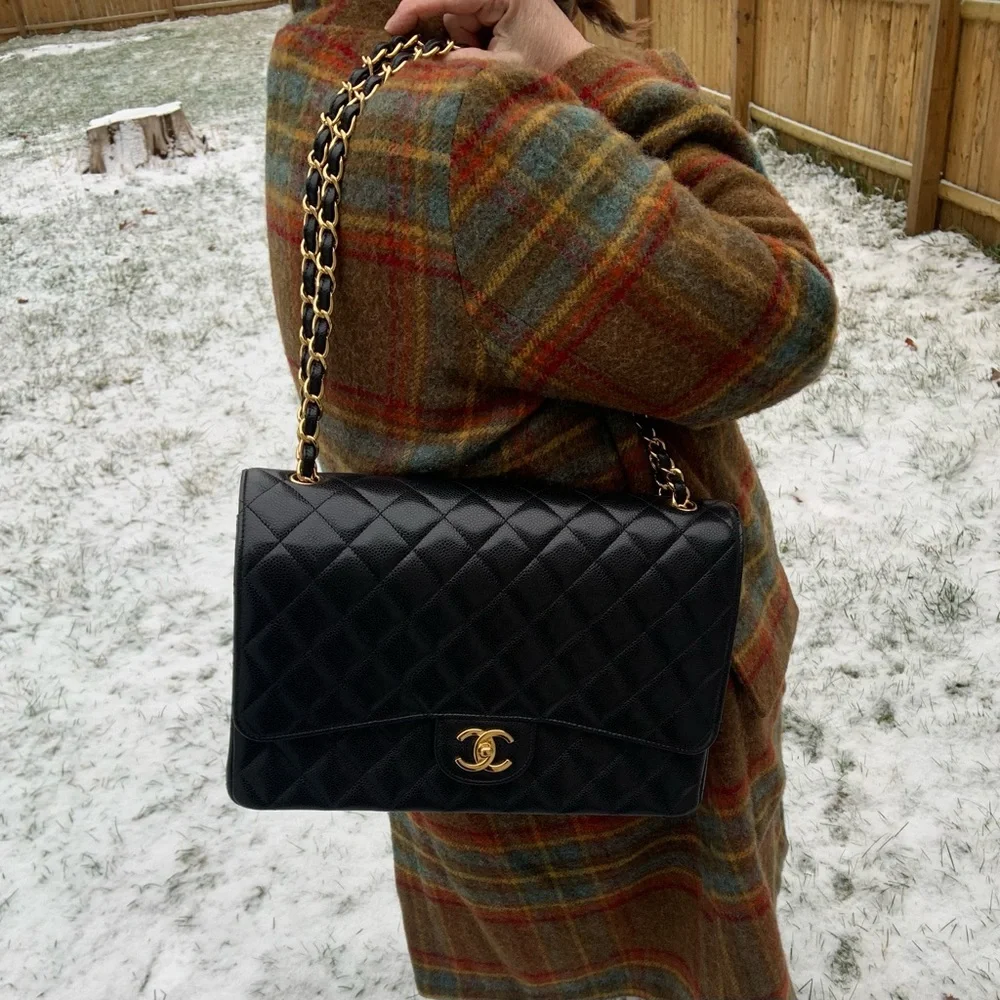 Classic Caviar black Chanel jumbo double flap‎ bag